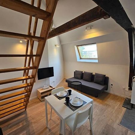 Апартаменты Loft - Metro - Gare Туркуэн Экстерьер фото